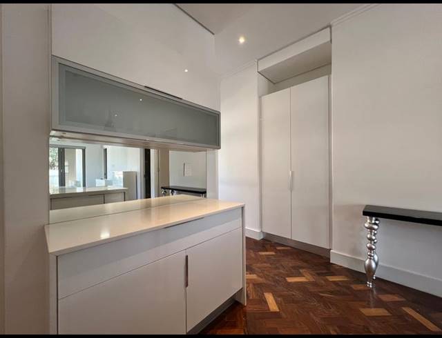 2 BEDROOM APARTMENT FOR SALE IN HYDE PARK